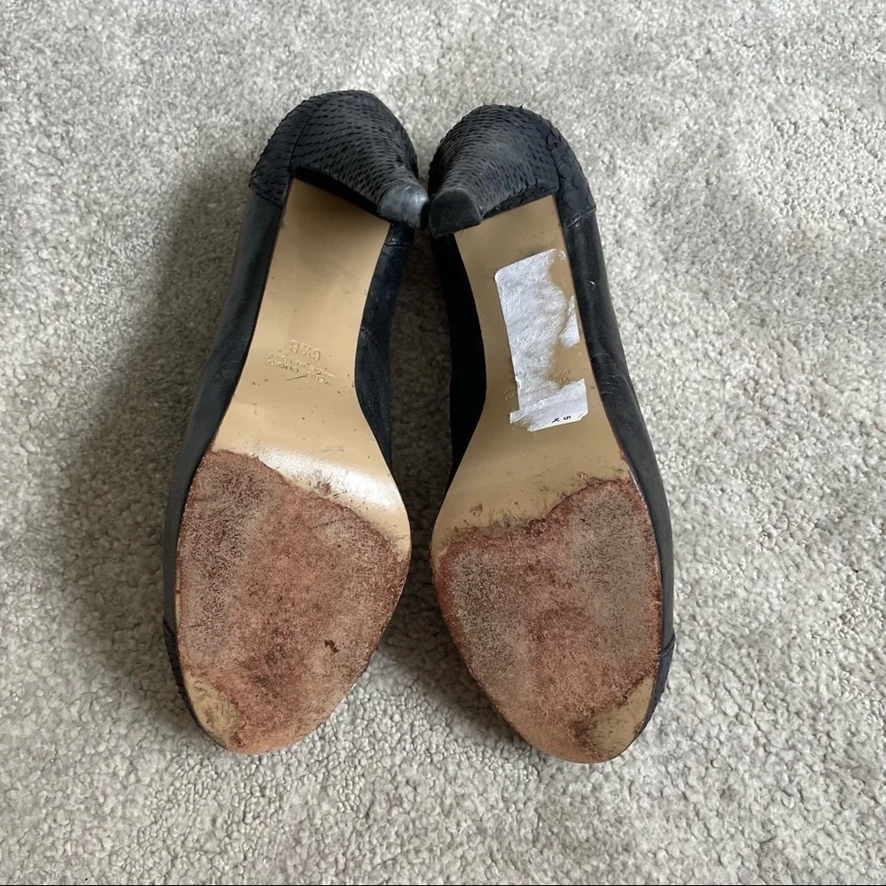 Tibi New York Black Snake Embossed Leather Round Toe  Hidden Platform Pumps 36.5